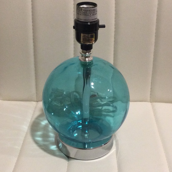 NWOT Blue Glass Table Lamp With Cream/White Shade - Picture 2 of 16